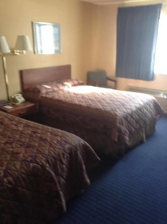 Hometown Inn And Suites Washington Extérieur photo